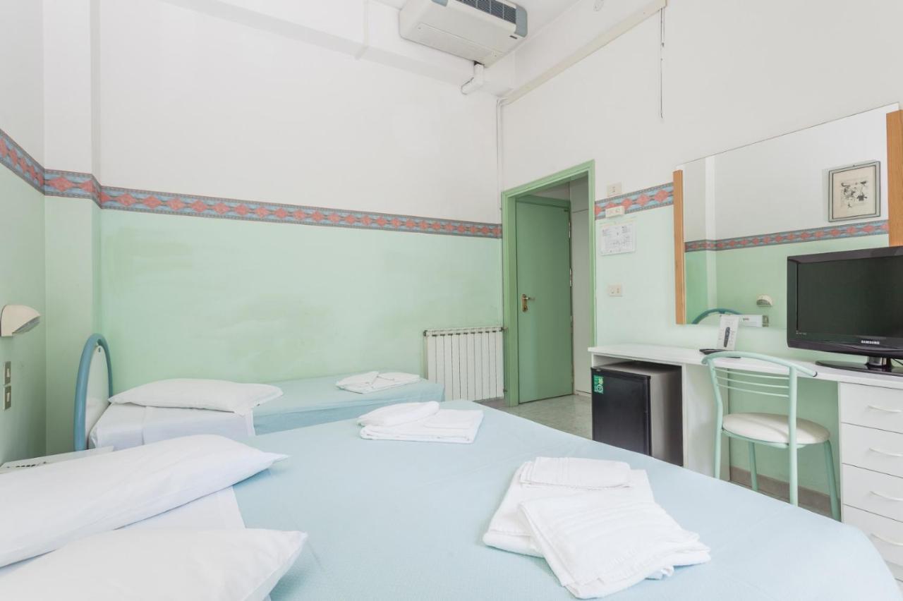 Hotel K2 Cervia 3 Stelle Sup Exteriör bild