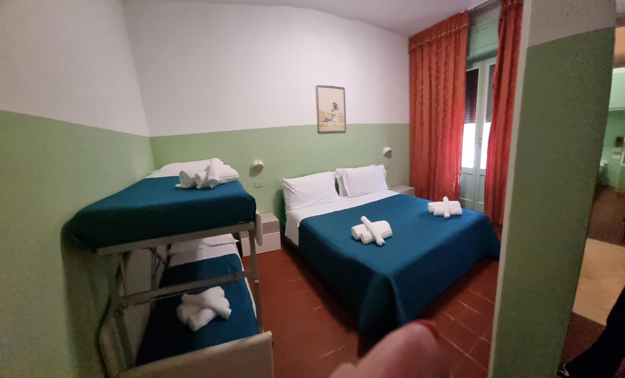 Hotel K2 Cervia 3 Stelle Sup Exteriör bild